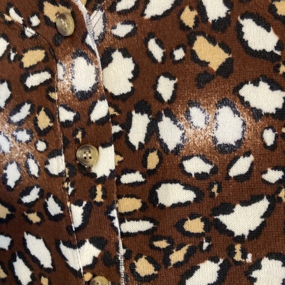 Kye Mi Animal Print Cardigan Light Brown Tan Knit NWT - Women’s Size Large - Picture 4 of 8